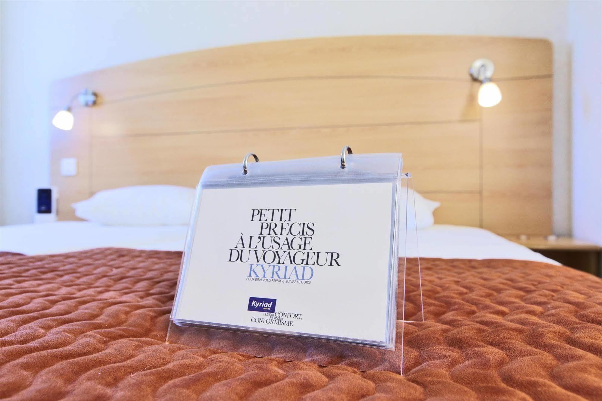 Brit Hotel Marseille Aeroport Mirabeau Εξωτερικό φωτογραφία